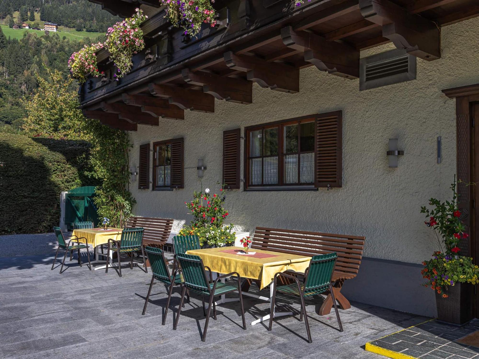 Gaestehaus Bleiweis-Zehentner Zell am See Luaran gambar