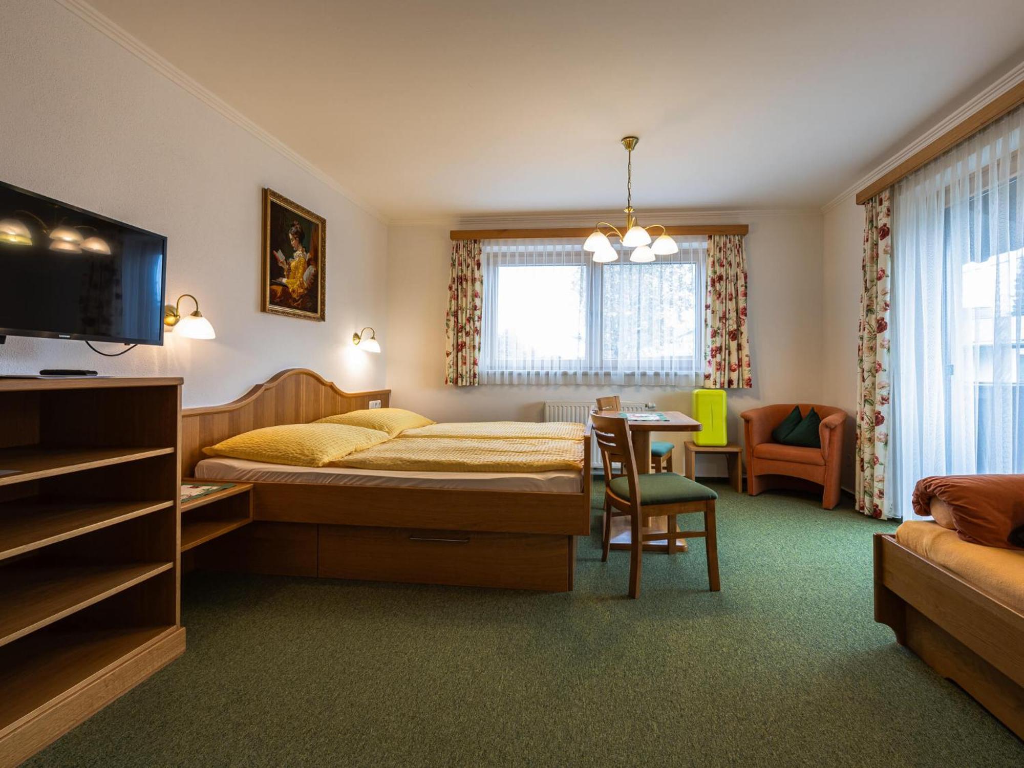 Gaestehaus Bleiweis-Zehentner Zell am See Luaran gambar